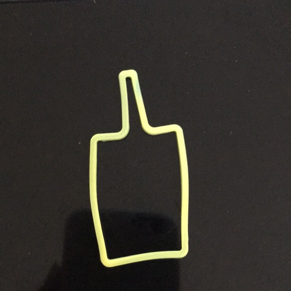 🌺 2 packs of colorful “snacks” silly bandz - Picture 4 of 7